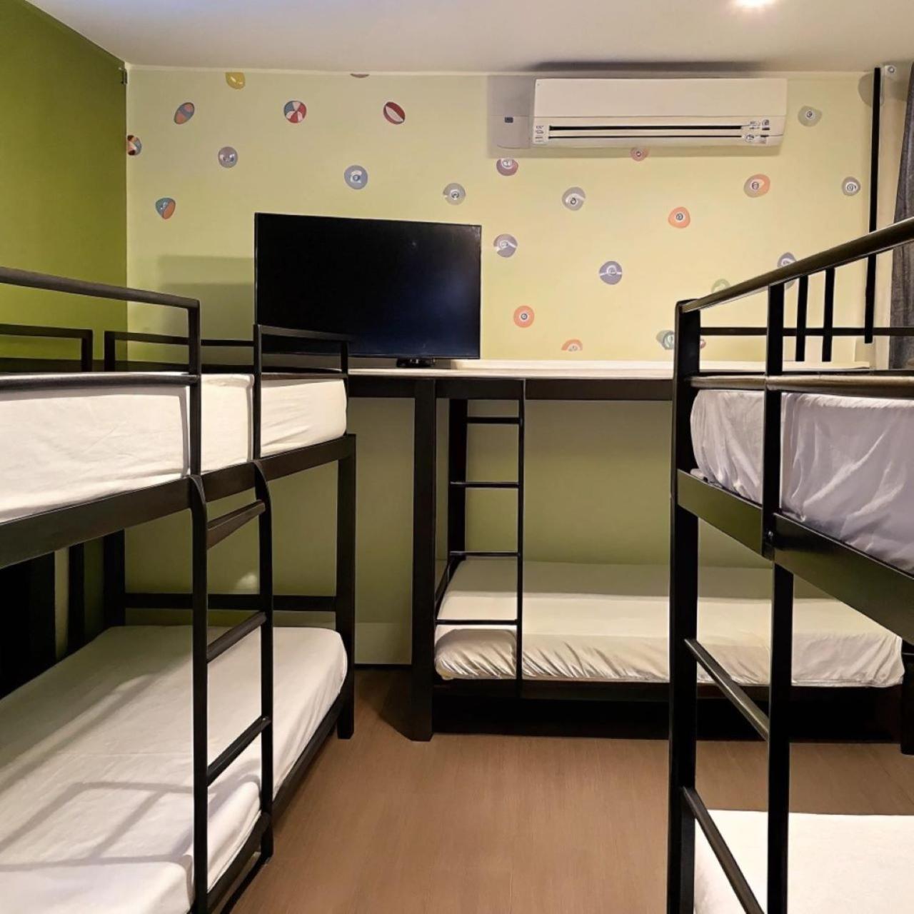 逢甲柏斯青年旅棧 Apartamento Taichung Exterior foto