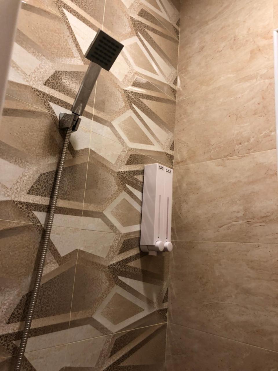 逢甲柏斯青年旅棧 Apartamento Taichung Exterior foto