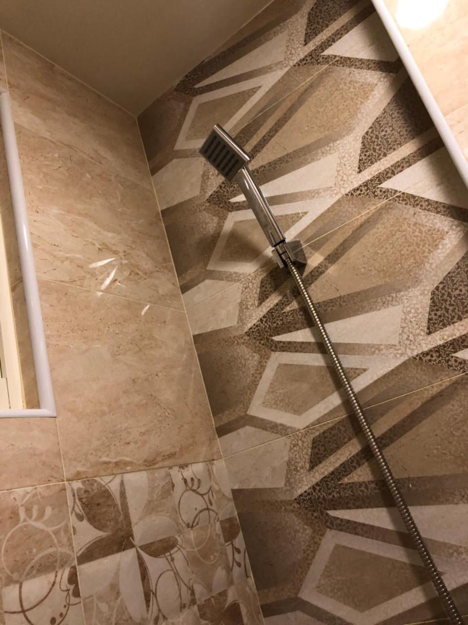逢甲柏斯青年旅棧 Apartamento Taichung Exterior foto